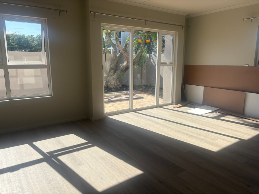 2 Bedroom Property for Sale in Table View Western Cape